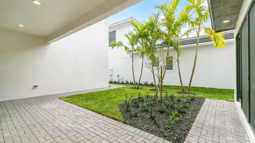 13194 Alton Road